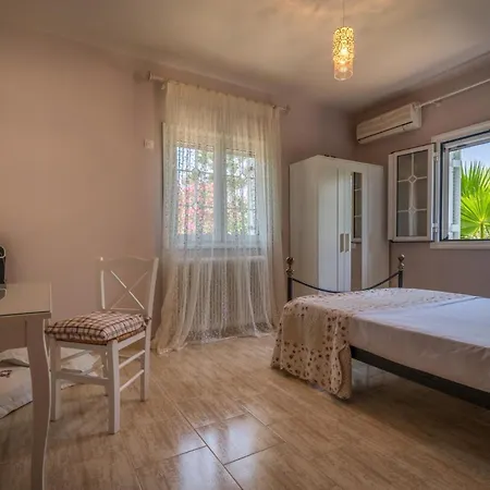 Vilă Eleonas Private Pool Fiolítis