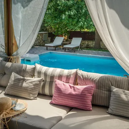 Vilă Eleonas Private Pool Fiolítis
