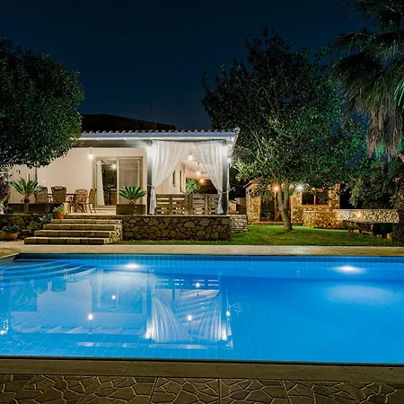 Eleonas Private Pool