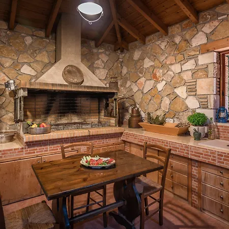 Willa Eleonas Private Pool Fiolítis