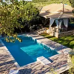 Eleonas Private Pool ヴィラ Fiolítis