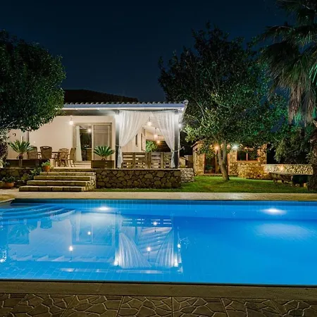 Villa Eleonas Private Pool Fiolitis